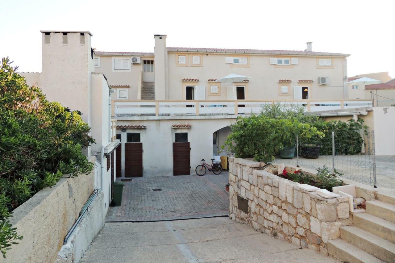 Apartments Jelena Pag Town Exteriér fotografie